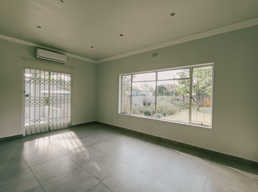 3 Bedroom Property for Sale in Flamwood North West